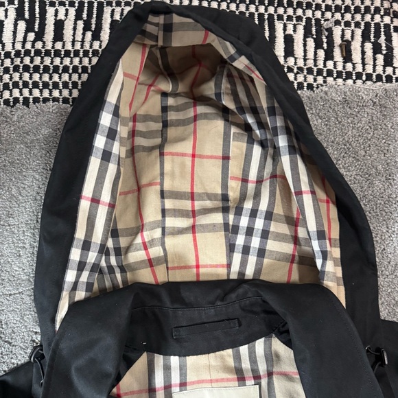 Burberry Carmen Black Coat - Picture 7 of 12